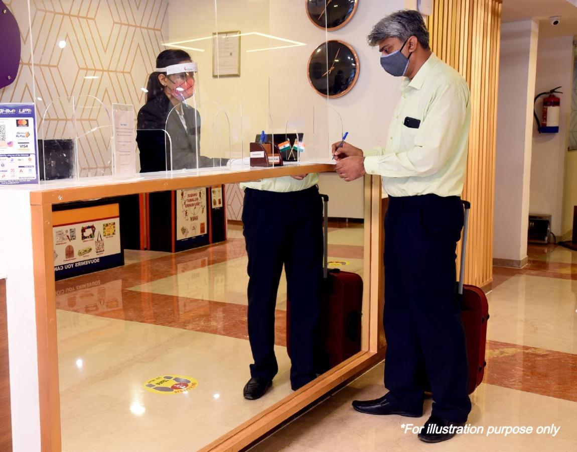Ānand Spot On Hotel Decent المظهر الخارجي الصورة
